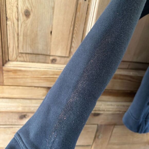 Lululemon 6 (?) Black Full Zip Sweater Sweatershirt Pockets - Slight Flaws - Picture 10 of 12